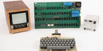 رایانه کمیاب Apple-1 با قیمت ۳۷۵ هزار دلار در حراجی فروخته شد