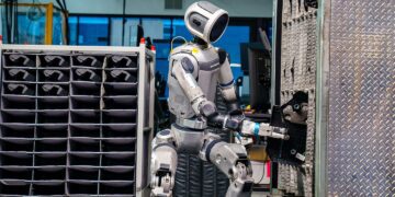 پیشرفت‌های چشمگیر ربات انسان‌نمای اطلس