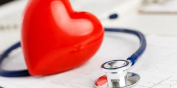 حفظ سلامت قلب با محدود کردن تماشای تلویزیون به یک ساعت