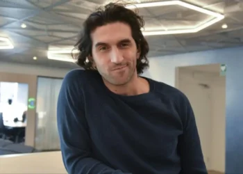 استودیوی Hazelight پس از موفقیت چشمگیر Split Fiction، تأیید کرد که توسعه بازی جدیدش را آغاز کرده و هم‌اکنون روی آن متمرکز است.