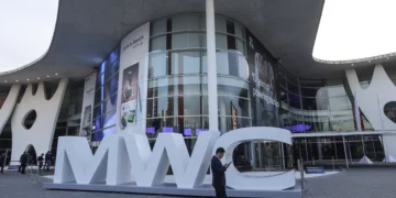 چه محصولاتی در کنگره جهانی موبایل MWC 2025 رونمایی می‌شود؟