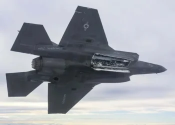 آزمایش موفقیت‌آمیز جنگنده F-35B بریتانیا با موشک Meteor