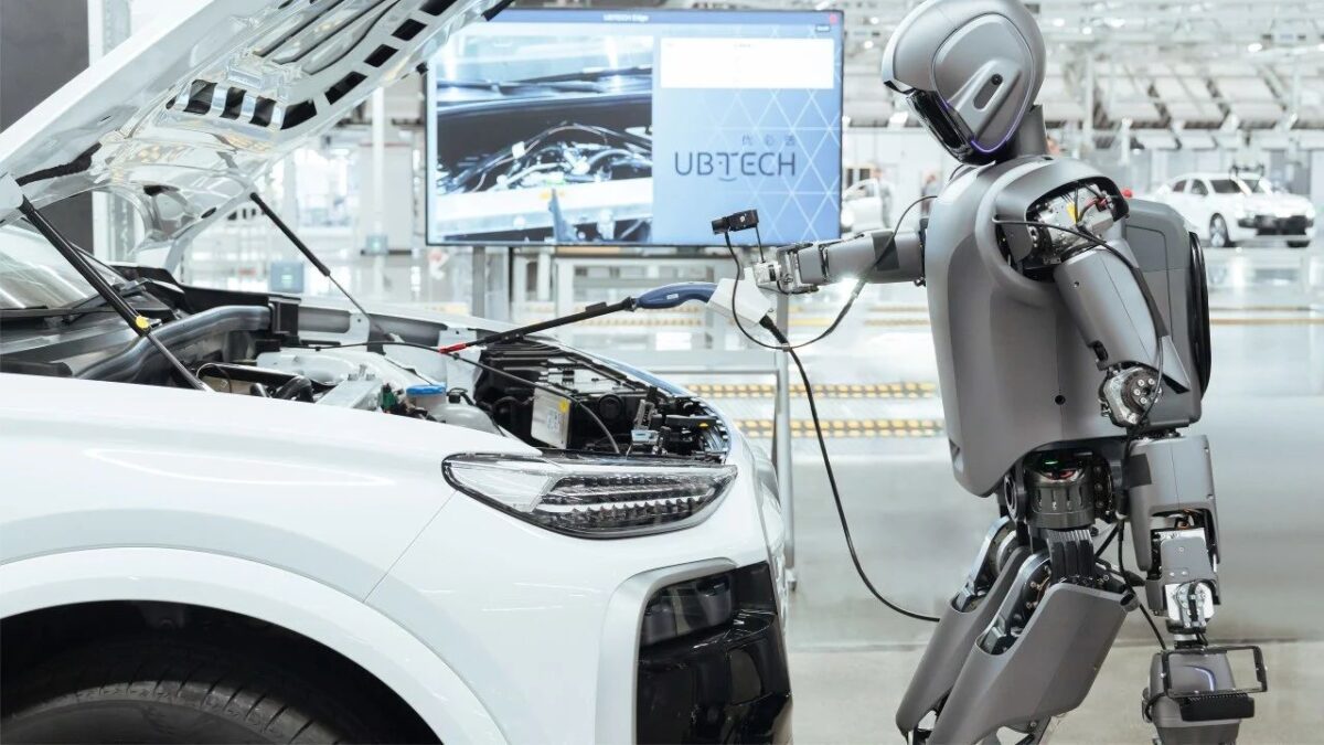 آغاز فعالیت ربات انساننمای UBTech در کارخانه خودروسازی آئودی چین
