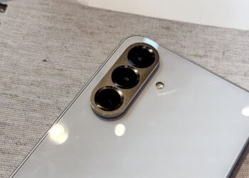 بررسی سامسونگ A56؛ جدیدترین و بهترین میان‌رده سامسونگ برای 2025