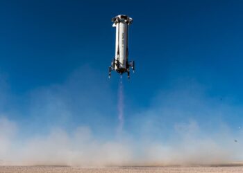 پرواز فضایی تاریخی با تیمی کاملاً زنانه با راکت Blue Origin