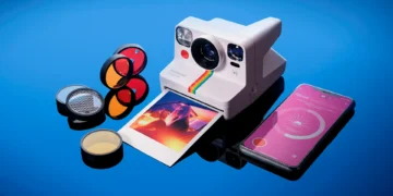 دوربین فوری جدید Polaroid با هشداردهنده نوردهی و فوکوس معرفی شد