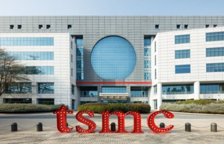 ترامپ از TSMC می‌خواهد که در آمریکا کارخانه بسازد یا با تعرفه تا ۱۰۰ درصد مواجه شود