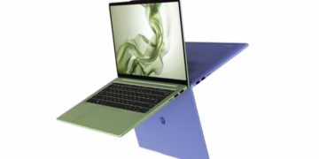 لپ‌تاپ moto book 60 موتورولا ۲۸ فروردین در هند رونمایی می‌شود