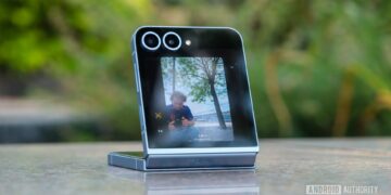 احتمال تأخیر در عرضه گلکسی Z Flip FE توسط سامسونگ