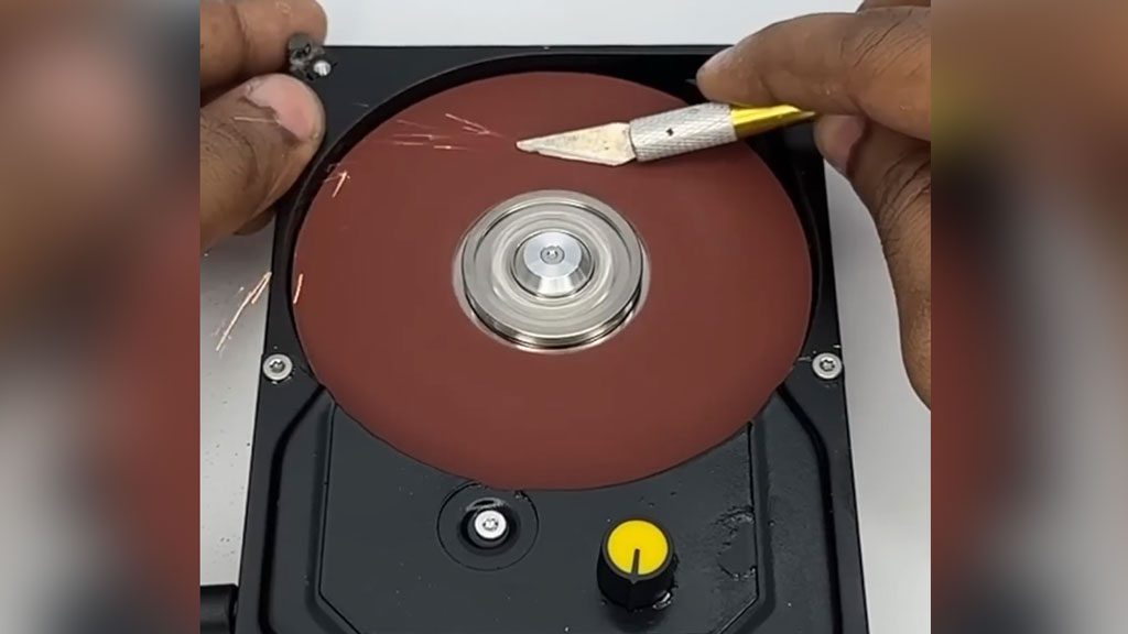 هارددیسکها (HDDs) از نظر محیطزیستی نسبت به درایوهای حالت جامد (SSDs) گزینه بهتری هستند