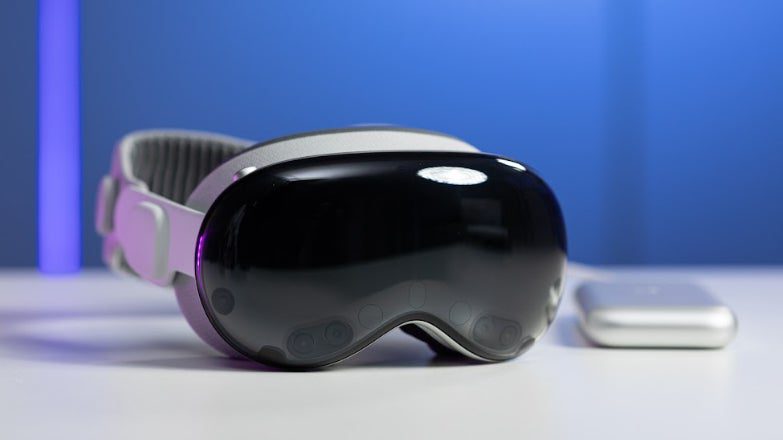 تولید قطعات هدست Vision Pro 2 اپل آغاز شده است