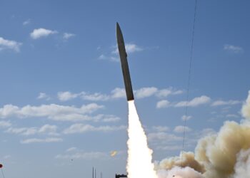 آمریکا موشک مافوق صوت عقاب سیاه را مخفیانه آزمایش کرد