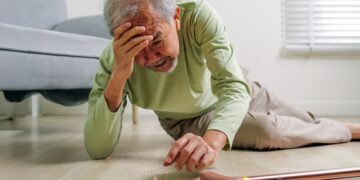 ترس از افتادن در سالمندان ۶۰ درصد خطر بروز آن را افزایش می‌دهد