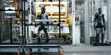 به‌کارگیری ربات‌های انسان‌نما در خط تولید BMW