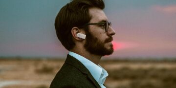 هدفون‌ OpenEarable 2.0 هنگام گوش دادن به موسیقی، علائم حیاتی شما را بررسی می‌کند