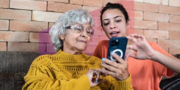 کاهش خطر زوال عقل در سالمندی با استفاده از فناوری