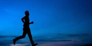 تاثیر منفی ورزش شبانه بر خواب
