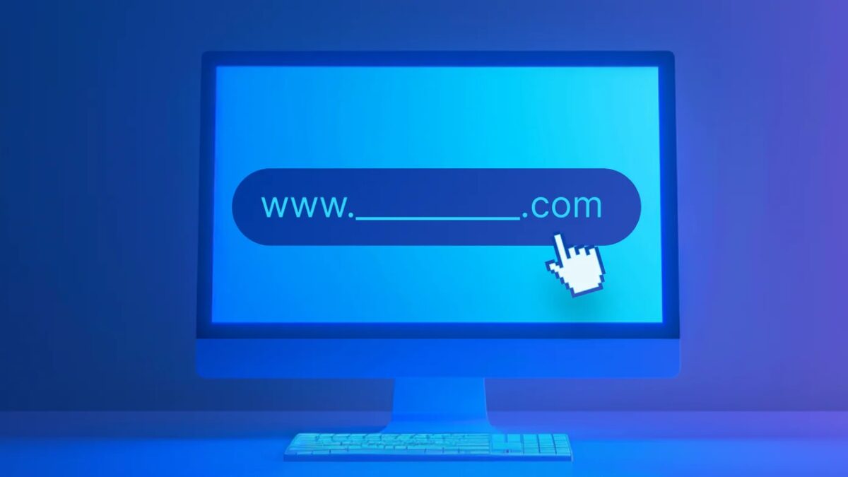 دامنه info چیست؟