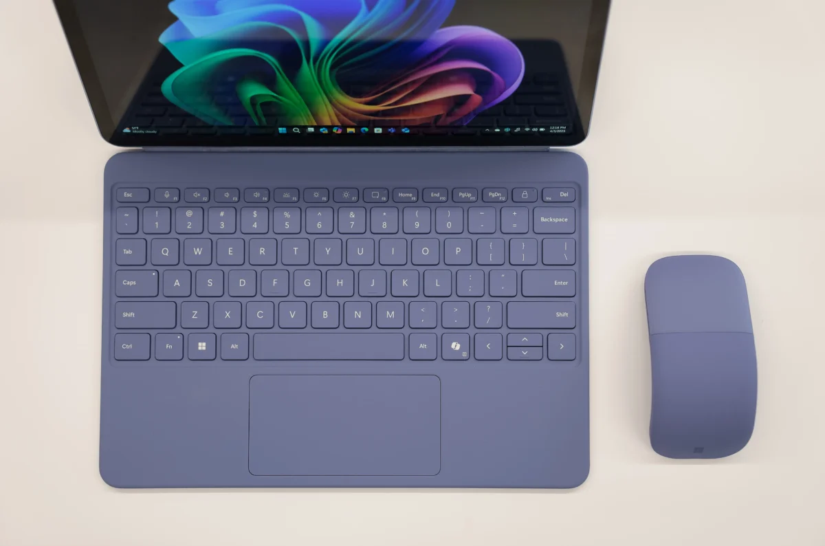 تبلت مایکروسافت با نام Surface Pro 12-inch
