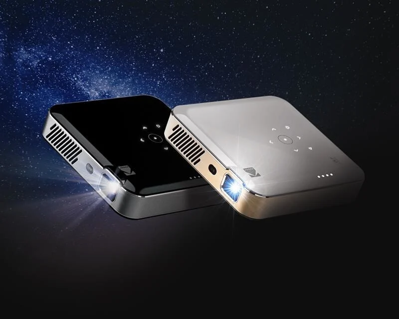 پروژکتور هوشمند و قابلحمل خود با نام Luma 500 FHD Ultra Smart Pico Projector