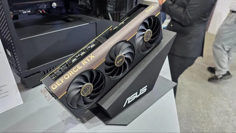 Asus ProArt RTX 5080؛ قدرت و زیبایی در یک قاب چوبی