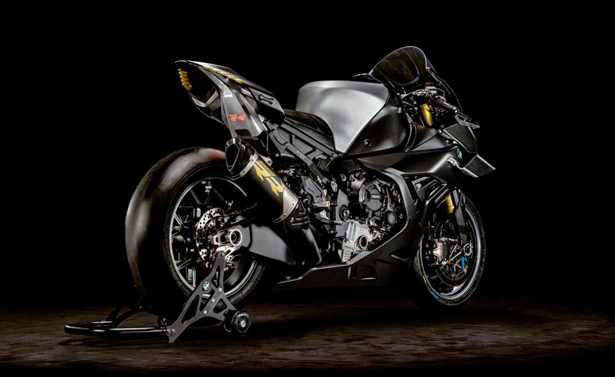 از موتورسیکلت RR نسل ششم BMW رونمایی شد