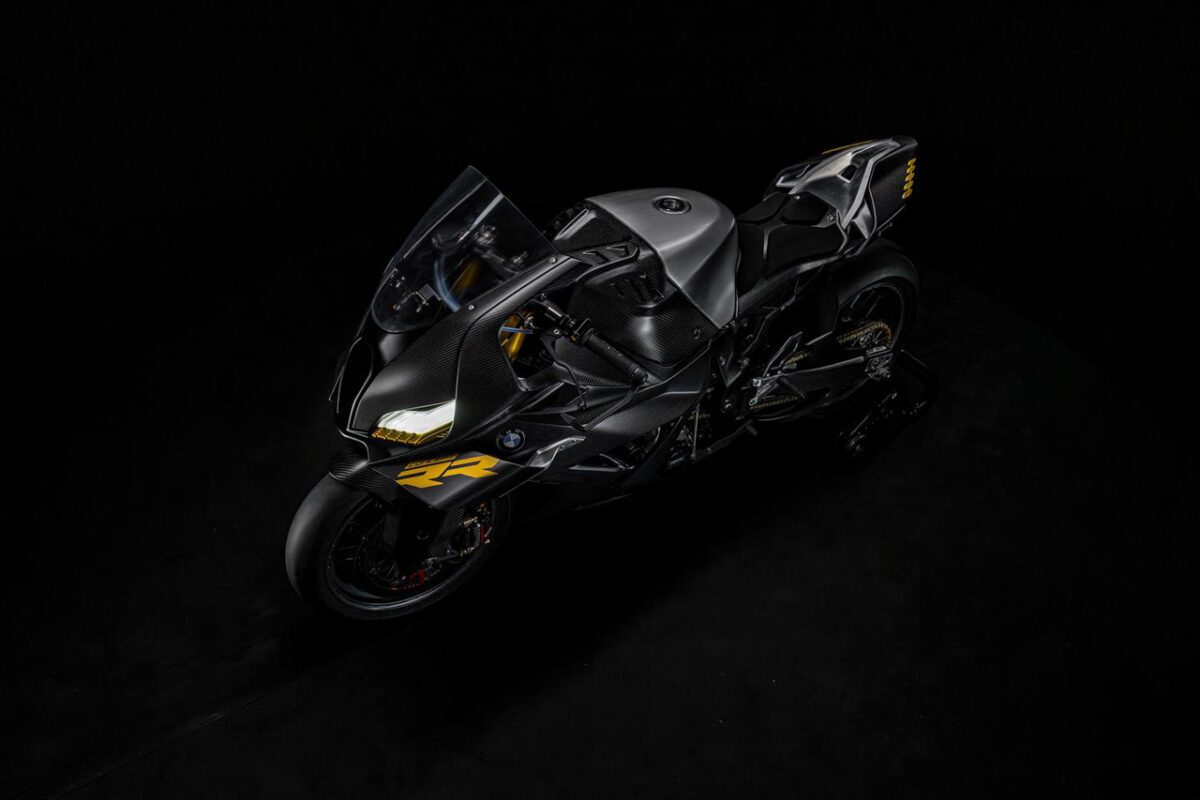 شرکت BMW از موتورسیکلت RR نسل ششم رونمایی کرد