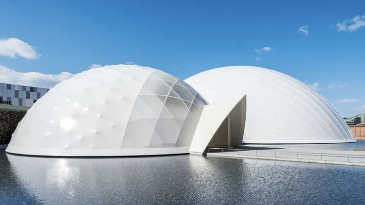 پاویون Blue Ocean Dome؛ سازه‌ای از جنس مقوا و بامبو