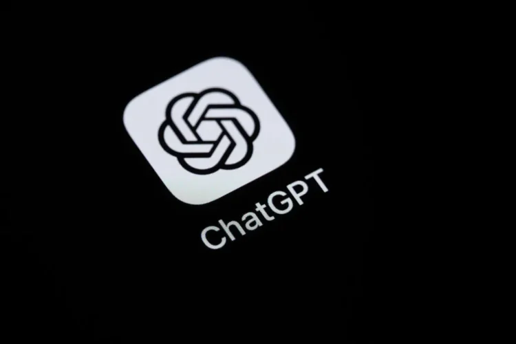 تعهد OpenAI برای مقابله با تأییدگری افراطی ChatGPT