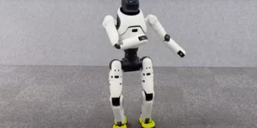 ربات کونگ‌فوکار Lingxi X2 با هوش مصنوعی پیشرفته جهان را شگفت‌زده کرد