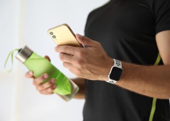 تشخیص کم آبی بدن تنها با لمس صفحه نمایش گوشی هوشمند