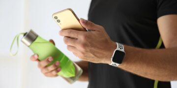 تشخیص کم آبی بدن تنها با لمس صفحه‌ نمایش گوشی هوشمند