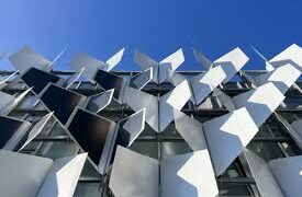 نمای هوشمند FlectoLine دمای ساختمان را با الهام از طبیعت کنترل می کند