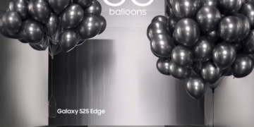 سامسونگ دوباره اپل را دست انداخت؛ این بار به دلیل وزن زیاد آیفون!