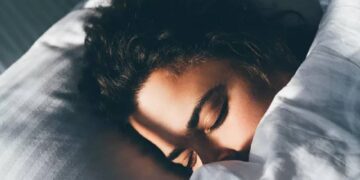 کشف یک جهش ژنتیکی نادر که نیاز به خواب را کاهش می ‌دهد