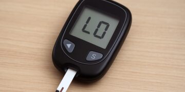 قند خون پایین هم می تواند به چشم بیماران دیابتی آسیب برساند