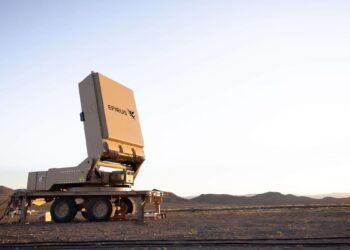 نیروی دریایی آمریکا به سامانه مایکروویو قوی برای نابودی دسته‌جمعی پهپادها مجهز شد