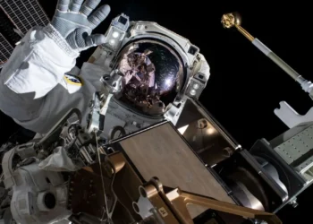 پنجمین پیاده‌روی فضایی کاملا زنانه ناسا با موفقیت انجام شد