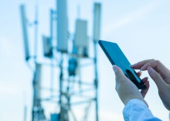 بررسی علمی تاثیرات امواج 5G بر سلامت انسان