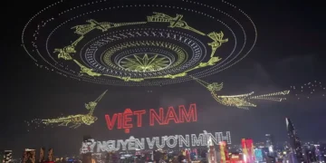 ویتنام رکورد بزرگ‌ترین نمایش نوری پهپادی جهان را شکست