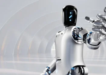 چین با ربات انساننمای ۲۰ هزار دلاری جدید خود با تسلا رقابت می کند