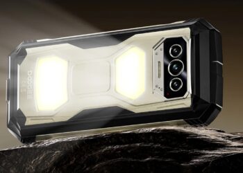 معرفی گوشی Doogee V Max S با باتری ۲۲ هزار میلی‌آمپرساعتی و چراغ‌قوه دوگانه