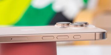 اپل دوباره روی دکمه‌های لمسی سرمایه‌گذاری می‌ کند