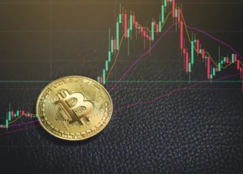 نقشه پرواز بیتکوین تا ۱۸۸ هزار دلار؛ پیشبینی صعودی برای شش ماه آینده