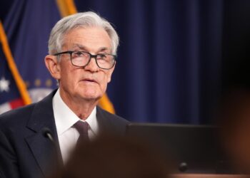 صعود بیت کوین به بالای ۹۹ هزار دلار پس از اعلام نرخ بهره؛ هدف بعدی ۱۰۰ هزار دلار