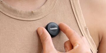 میکروفون بی‌سیم جدید Insta360 با اندازه‌ای کوچک‌تر از AirTag معرفی شد