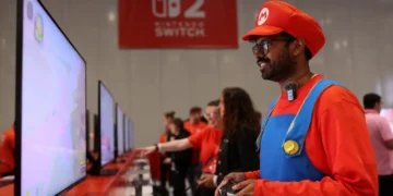 بازگشت شور نیمه‌شب به دنیای تکنولوژی با عرضه جهانی نینتندو سوییچ ۲