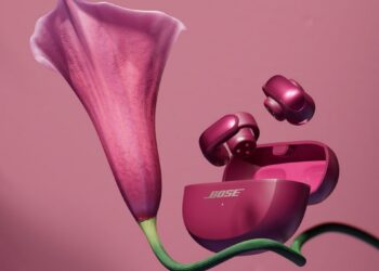 بوز ایربادهای QuietComfort Ultra را با حذف نویز پیشرفته به‌روزرسانی کرد