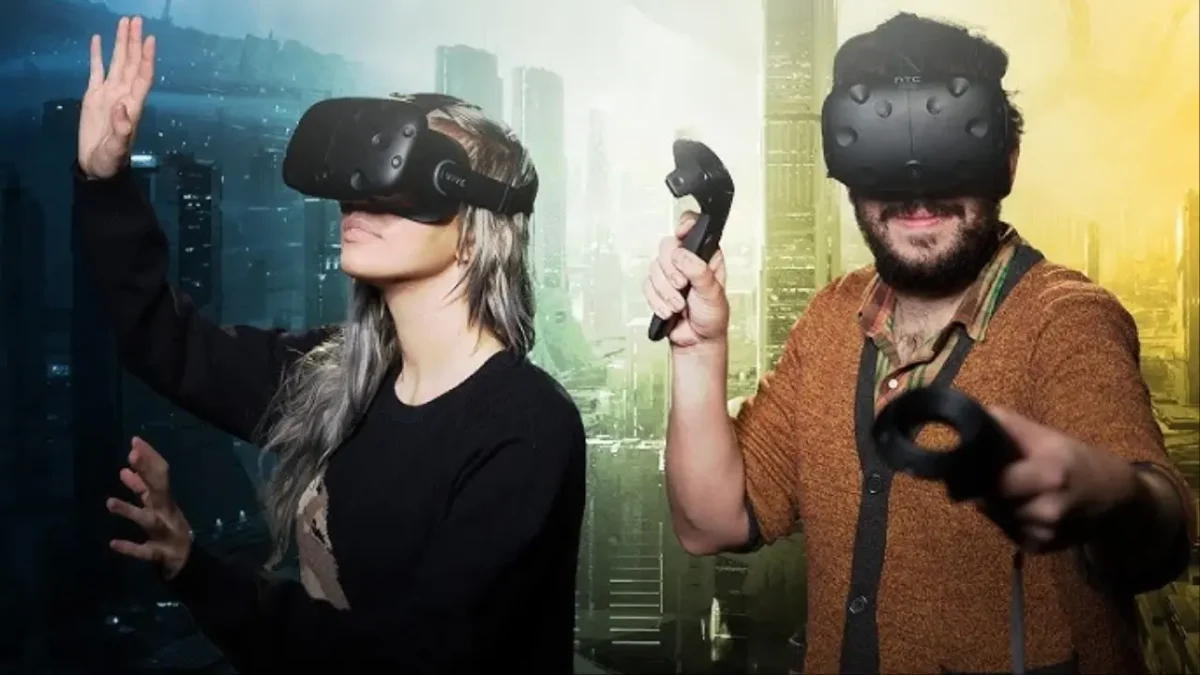 مقایسه مشخصات فنی و قابلیتهای عینکهای VR