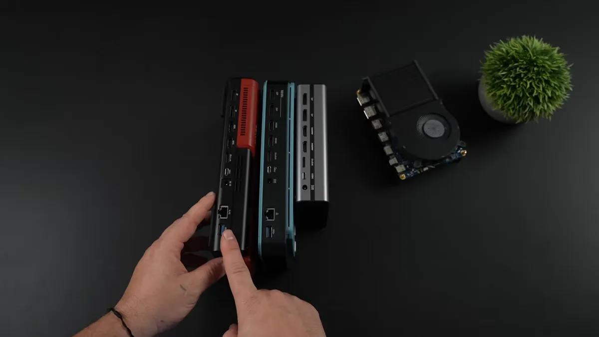 eGPU فشرده مجهز به کارت گرافیک دسکتاپی RTX 5060